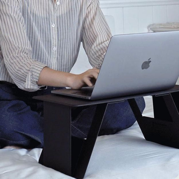 輕便式可折疊懶人枱 摺疊小桌子 床上懶人桌 Foldable laptop desk Laptop Stand for Bed