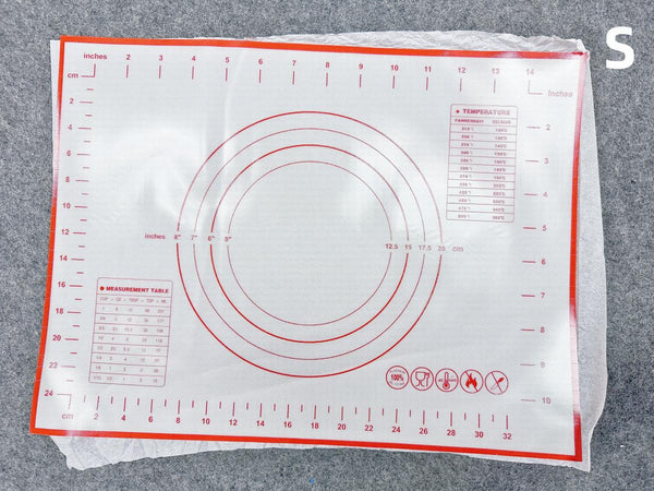 矽膠揉麵墊 烘培揉麵不粘墊 防滑不沾 附刻度案板擀麵墊 Silicone kneading mat Baking kneading mat non-stick