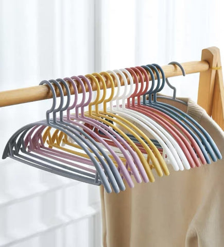 寬肩無痕防滑膠衣架 Plastic Clothes Hangers
