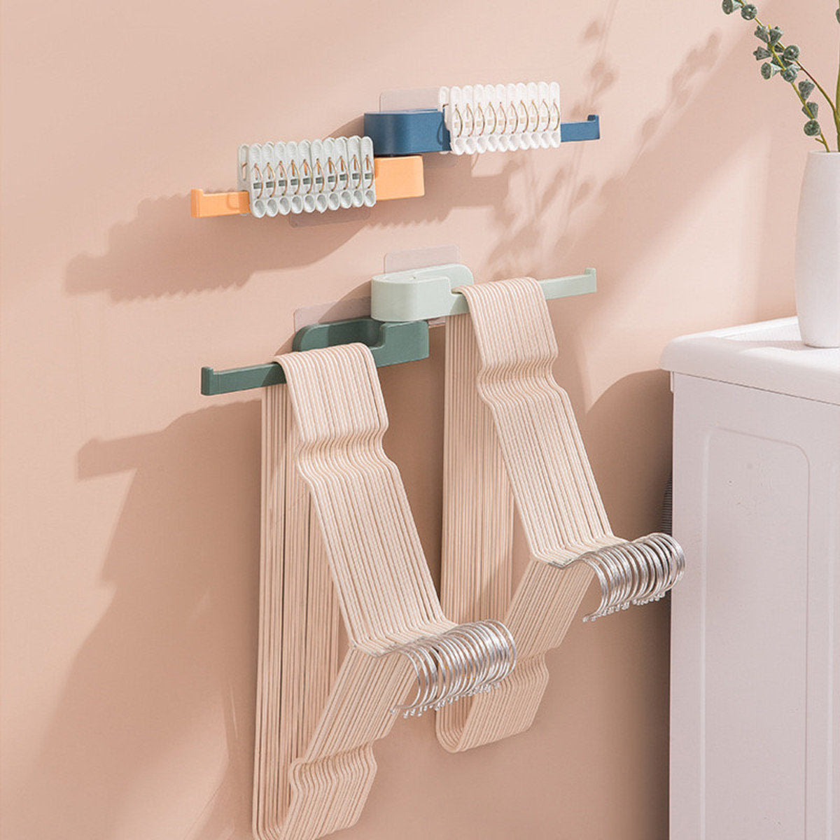 【旋轉式】 衣架收納神器 衣架掛 毛巾架 wall mounted Clothes Hanger Storage